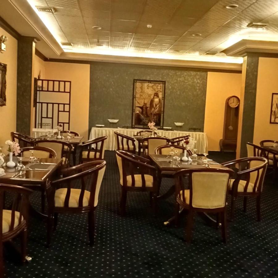 Aliqbal Hotel Al Khobar Exterior photo